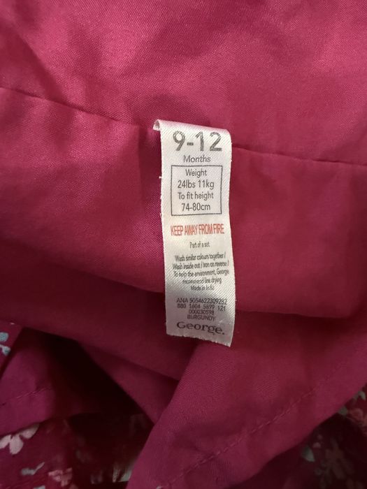 Długa różowa sukienka z krótkim rękawem dla dziewczynki