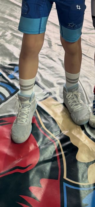 Продам борцовки Asics 30p