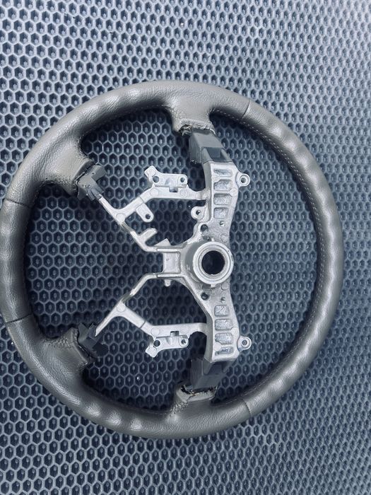 Продам руль land cruiser prado 120 беж кожа оригинал