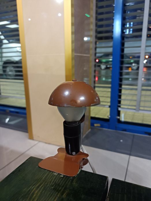 Lampka nocna Grzybek PRL na klipsie