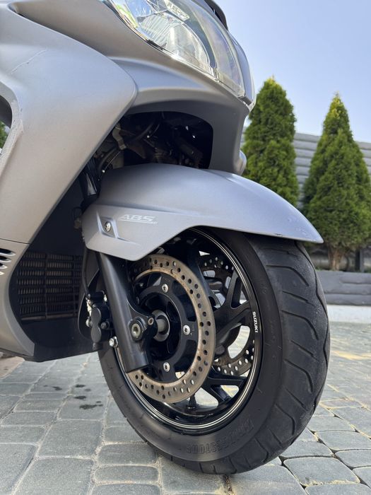 Suzuki skywave Limited 400 2015