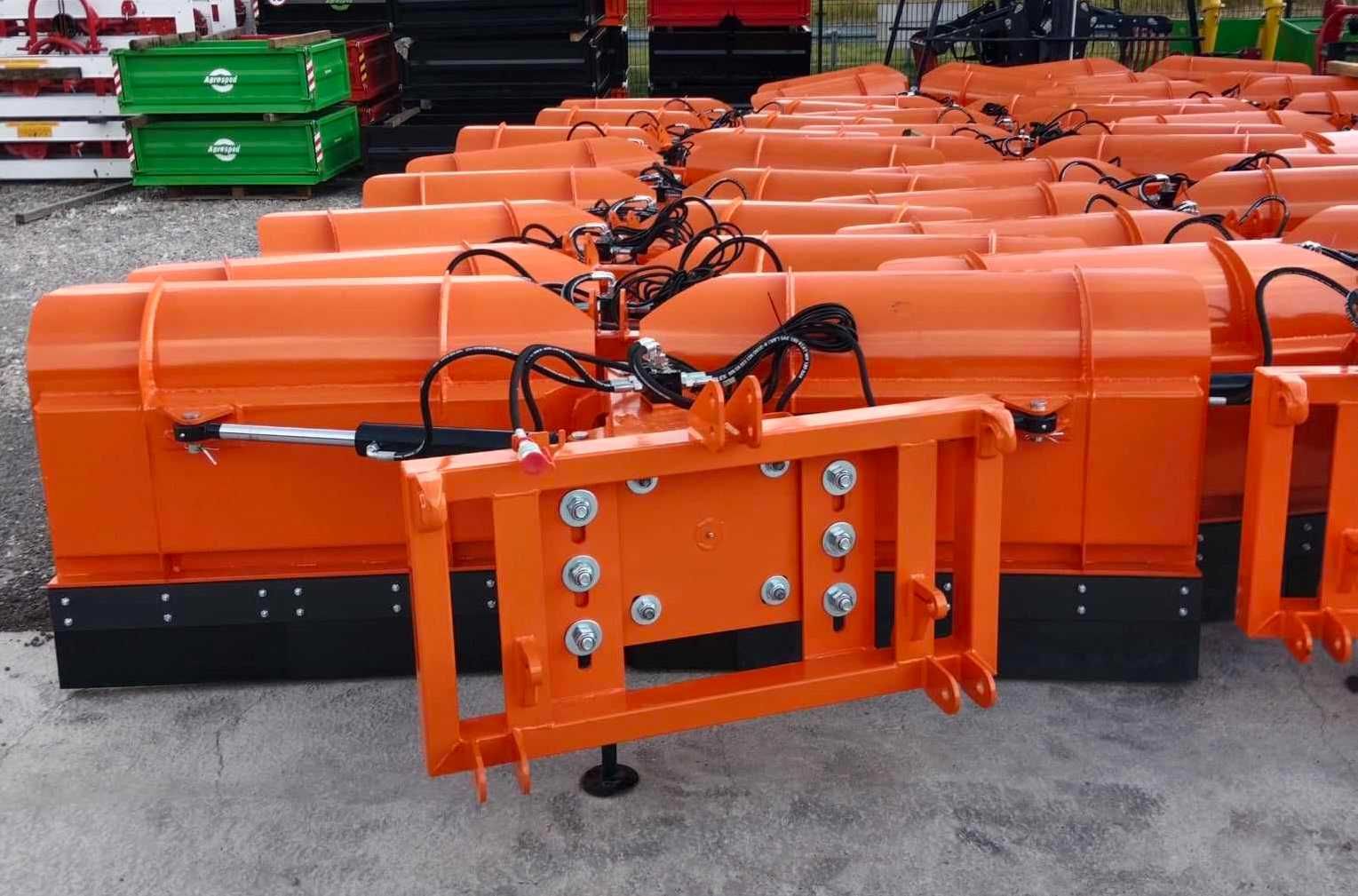 Pług do śniegu śnieżny 1,5 - 3m na Tura Tuza wózek Transport