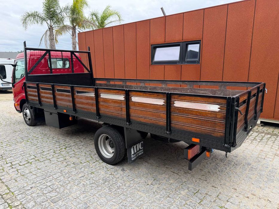 Carrinha Toyota dyna