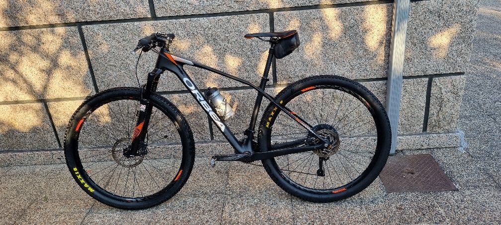 Orbea alma 29 carbono