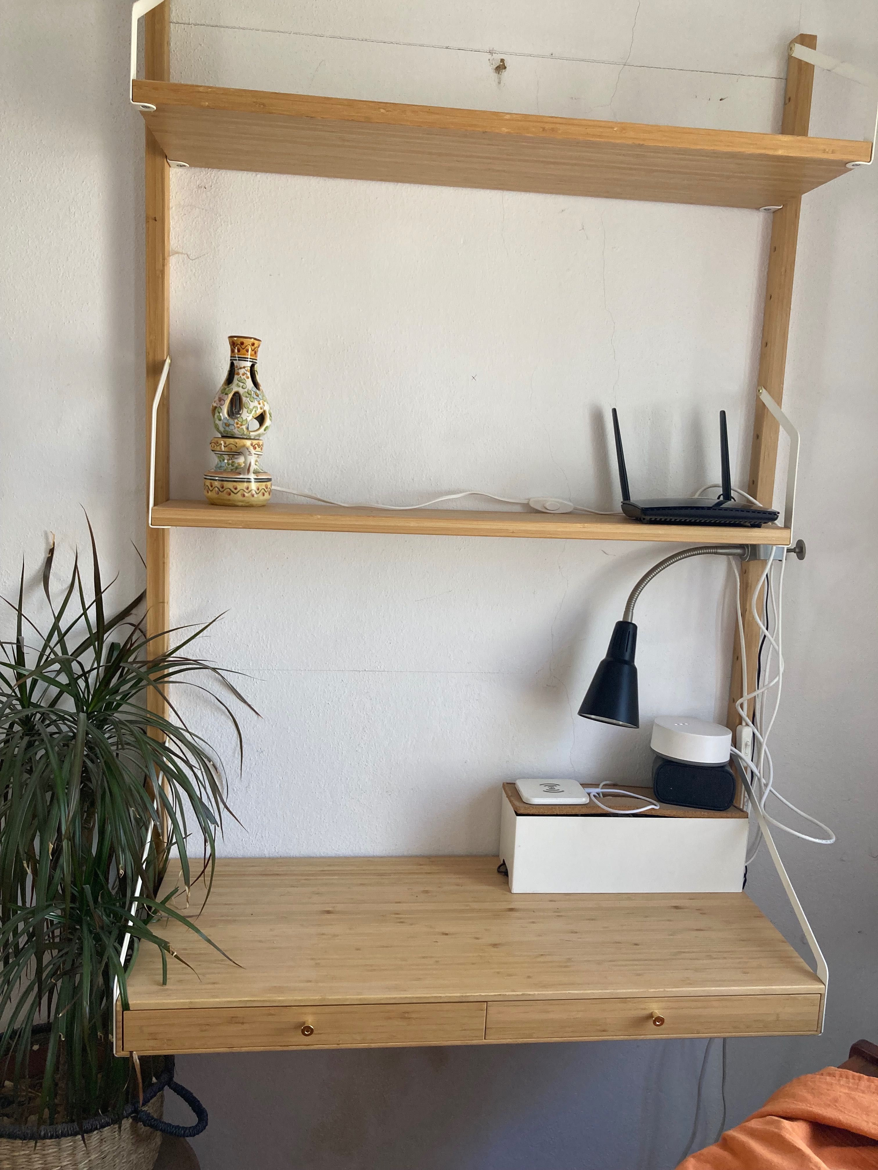 Secretaria e Prateleiras de parede em bambu IKEA "Svalnas" com gavetas