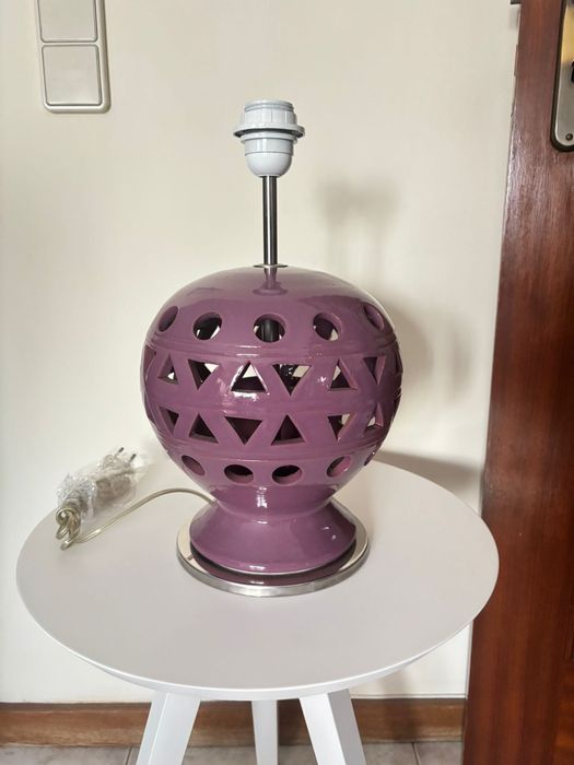 Vendo várias peças de louça Candeeiros e louça de
