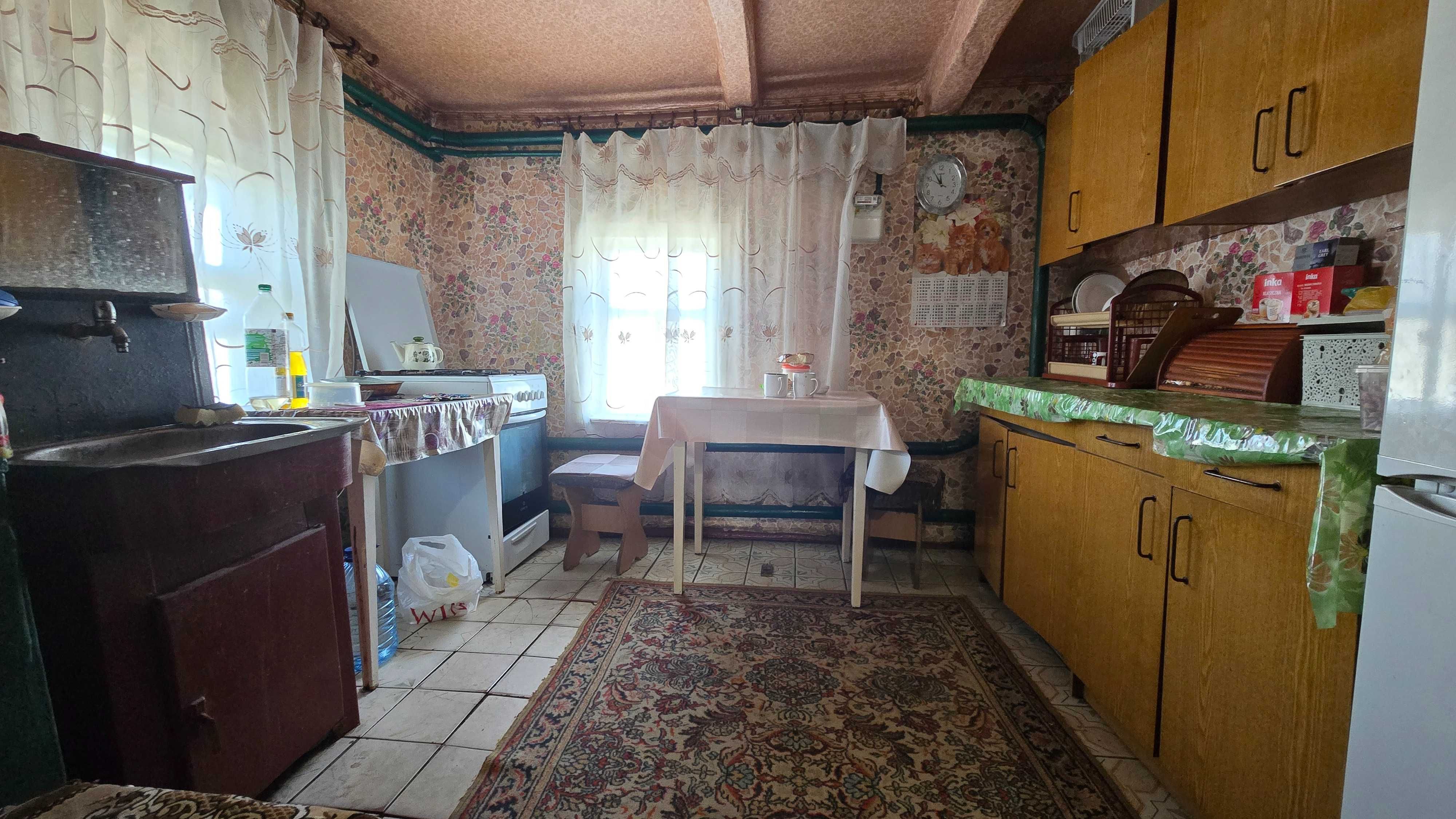 Продам дом в центре с. Введенка Чугуевский р-н 15000