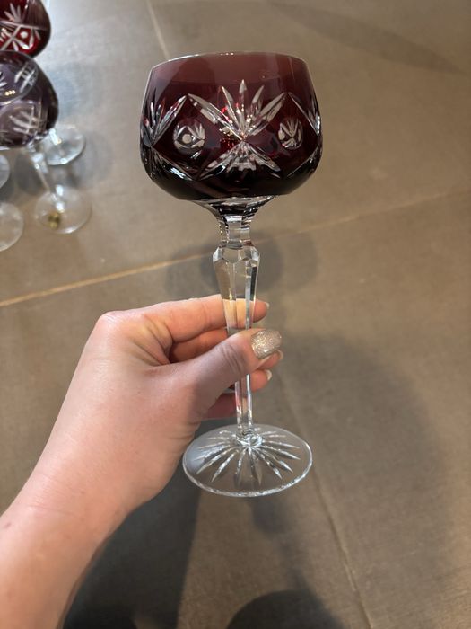 Kryształowe kieliszki do wina