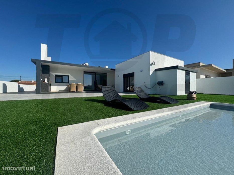 Moradia Nova Contemporânea V3 - Foros De Salvaterra - 395.000€