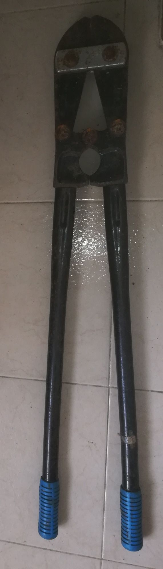 Tesoura cortar ferro