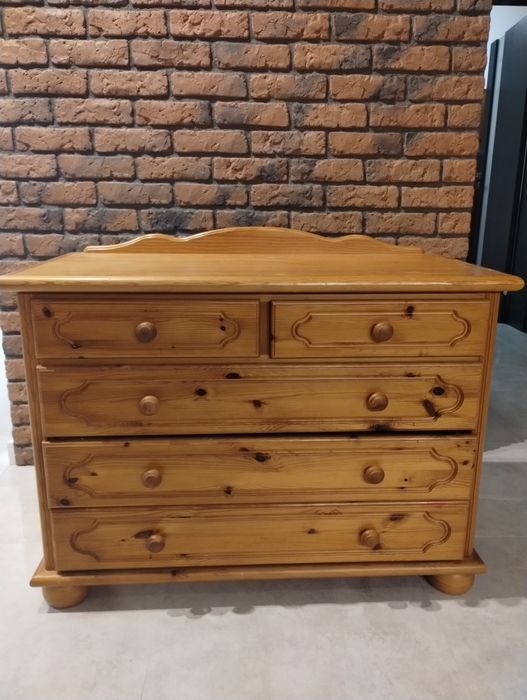 Komoda sosnowa z szufladami