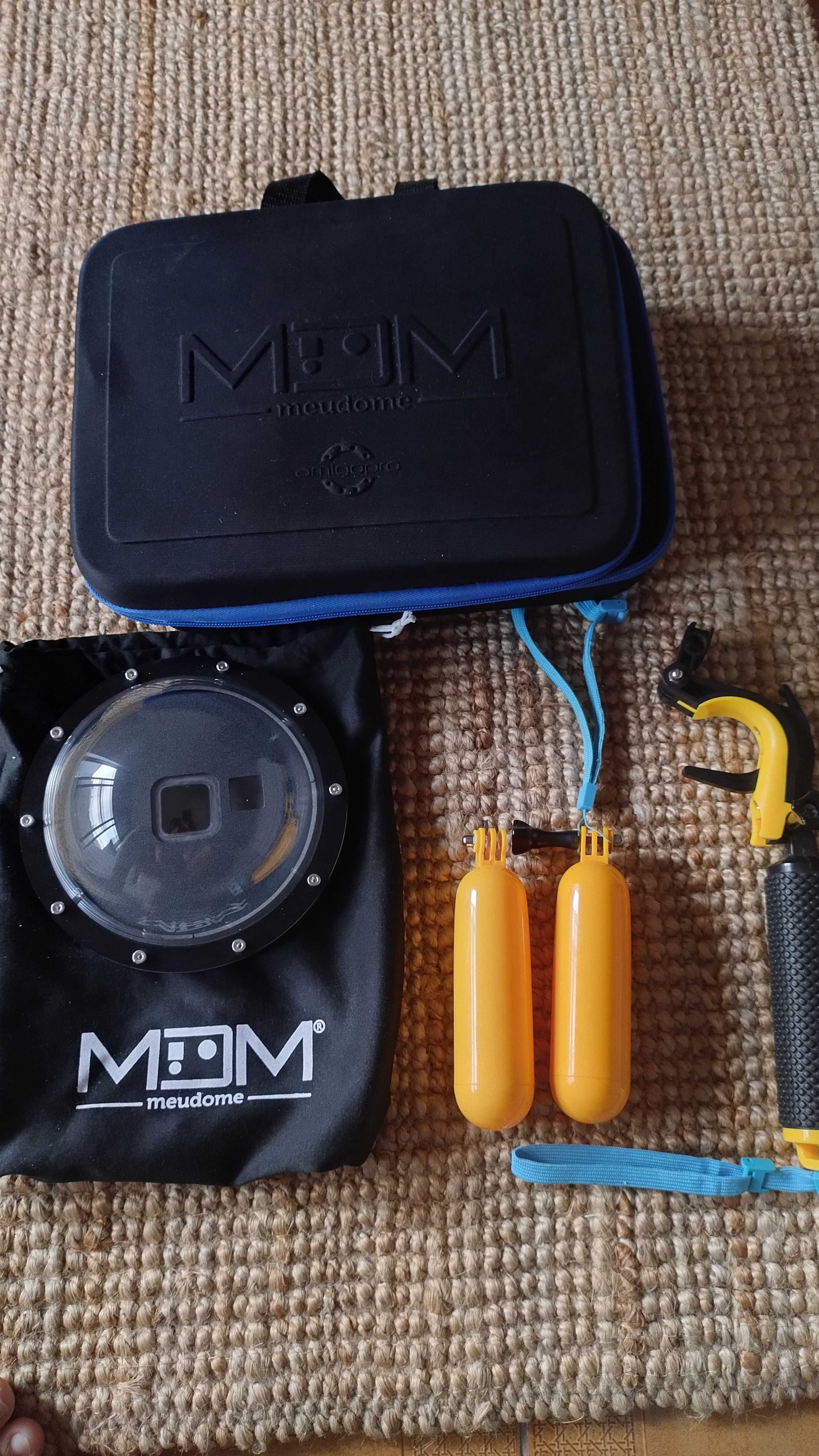 Camera de ação GoPro hero com muitooooos acessórios