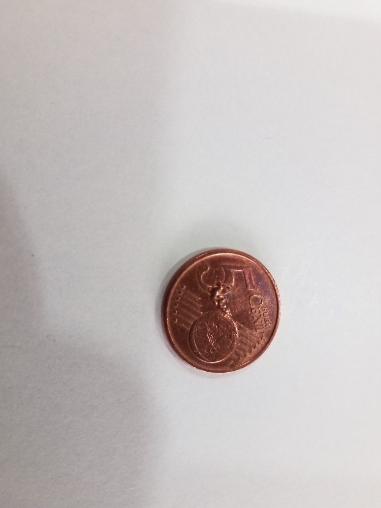 Moedas euros com defeitos.