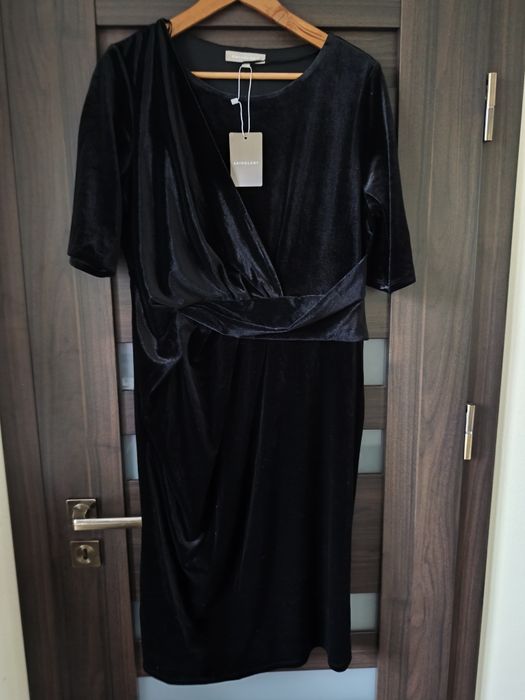 Sukienka welurowa r 42/44 nowa