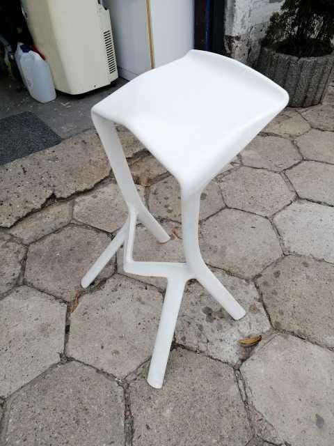 Stołki barowe wysokie