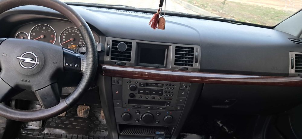 Opel Vectra С 2.2 DTI