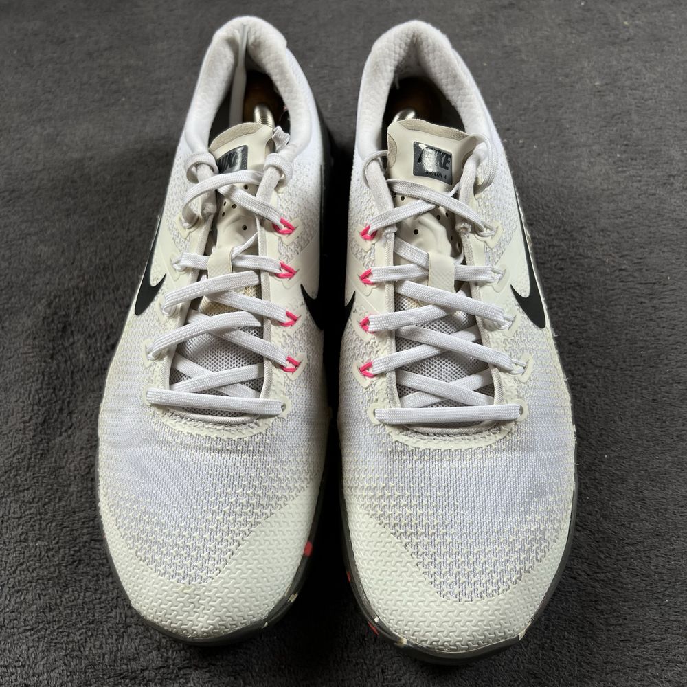 Жіночі кросівки Nike metcon 4. P. 40,5.