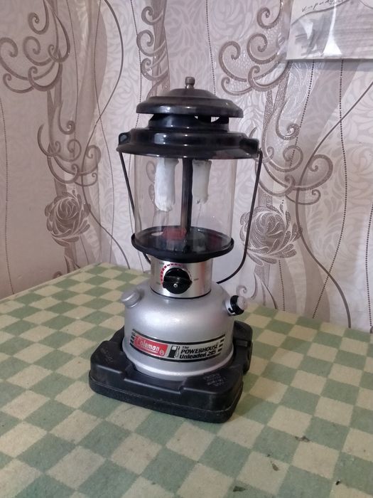 Продам лампу coleman