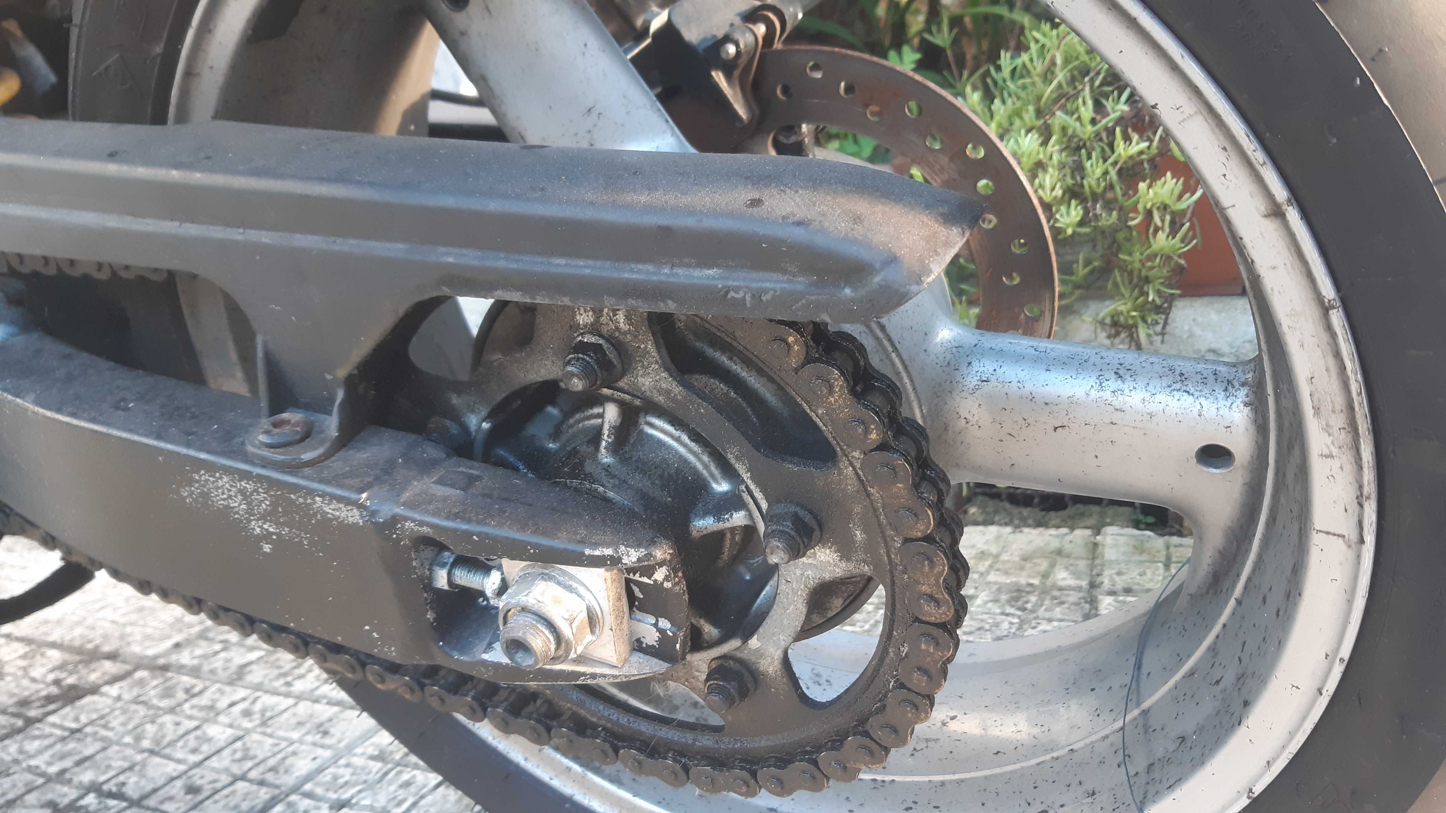 Espectáculo Triumph TT 600