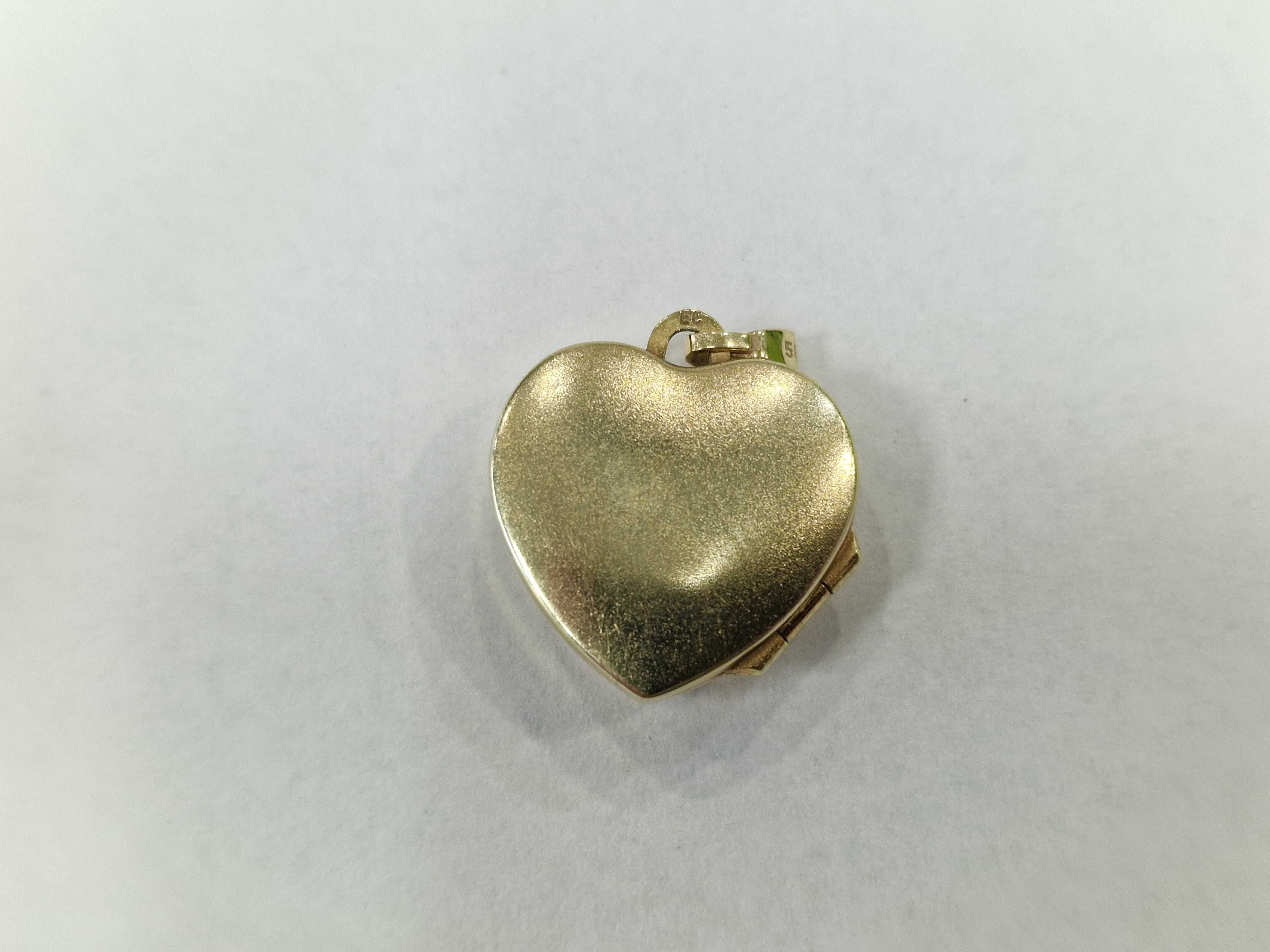 Złoty wisiorek damski/ Sekretnik/ 2.89 gram/ Aniołek/ XX wiek/ 585