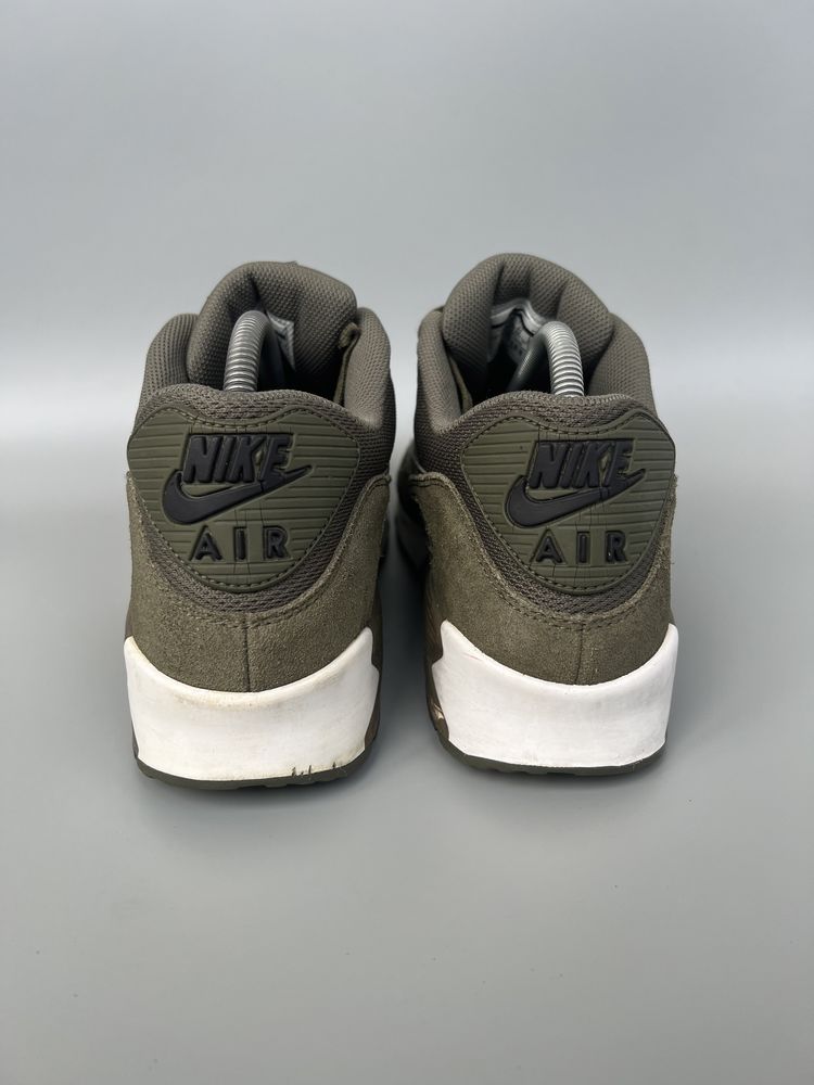 Оригінальні кросівки NIKE AIR MAX 90 ESSENTIAL 45р.29см.