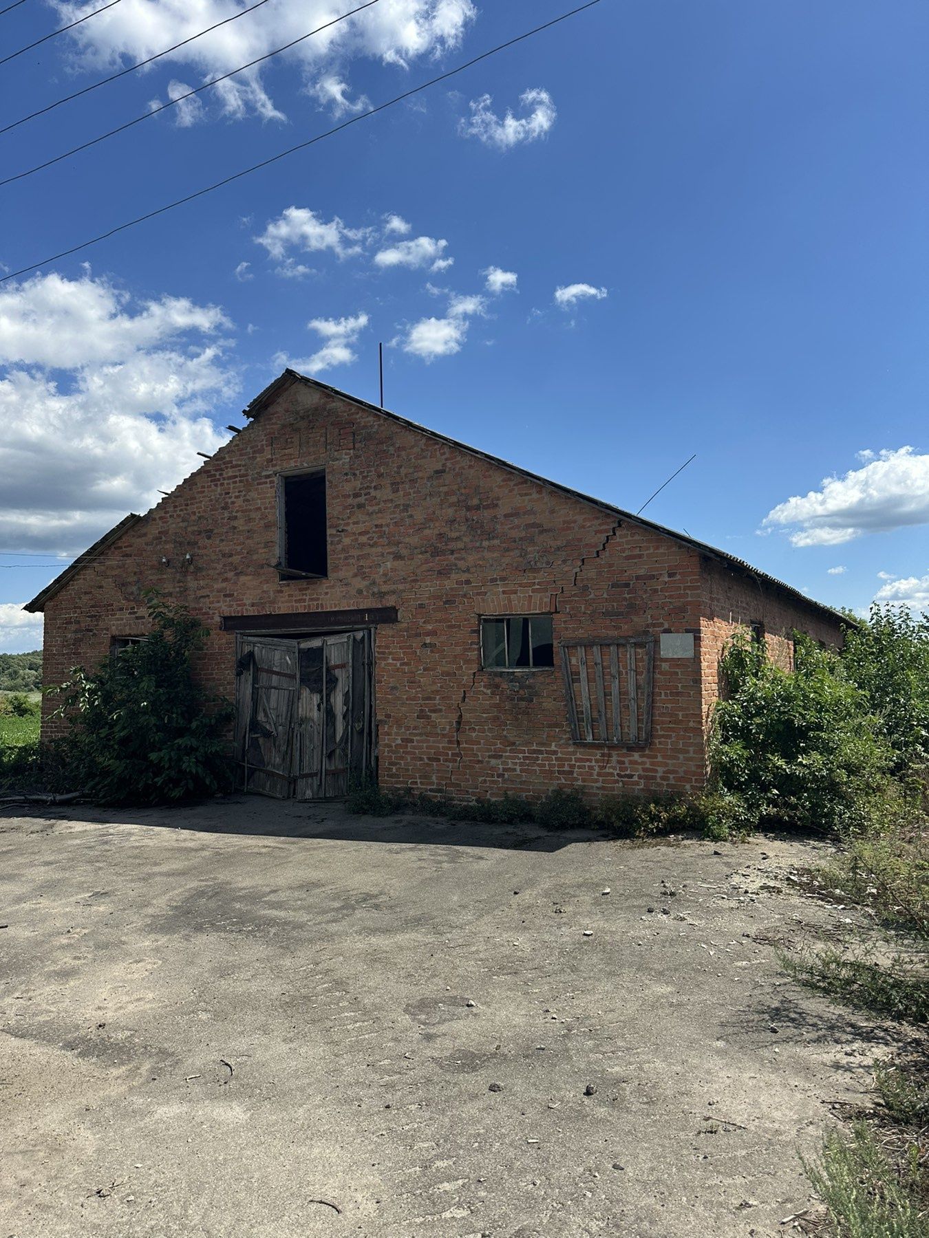 Оренда Свиноферми, Богуслав, 3480 м²