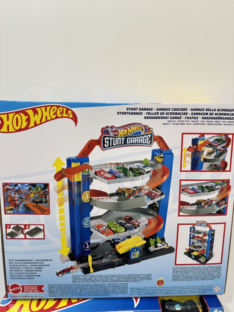Гараж хотвілс hot wheels