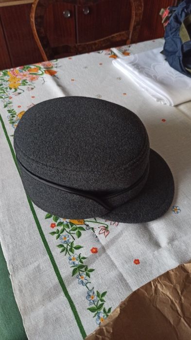 Okrycia głowy męskie i damskie