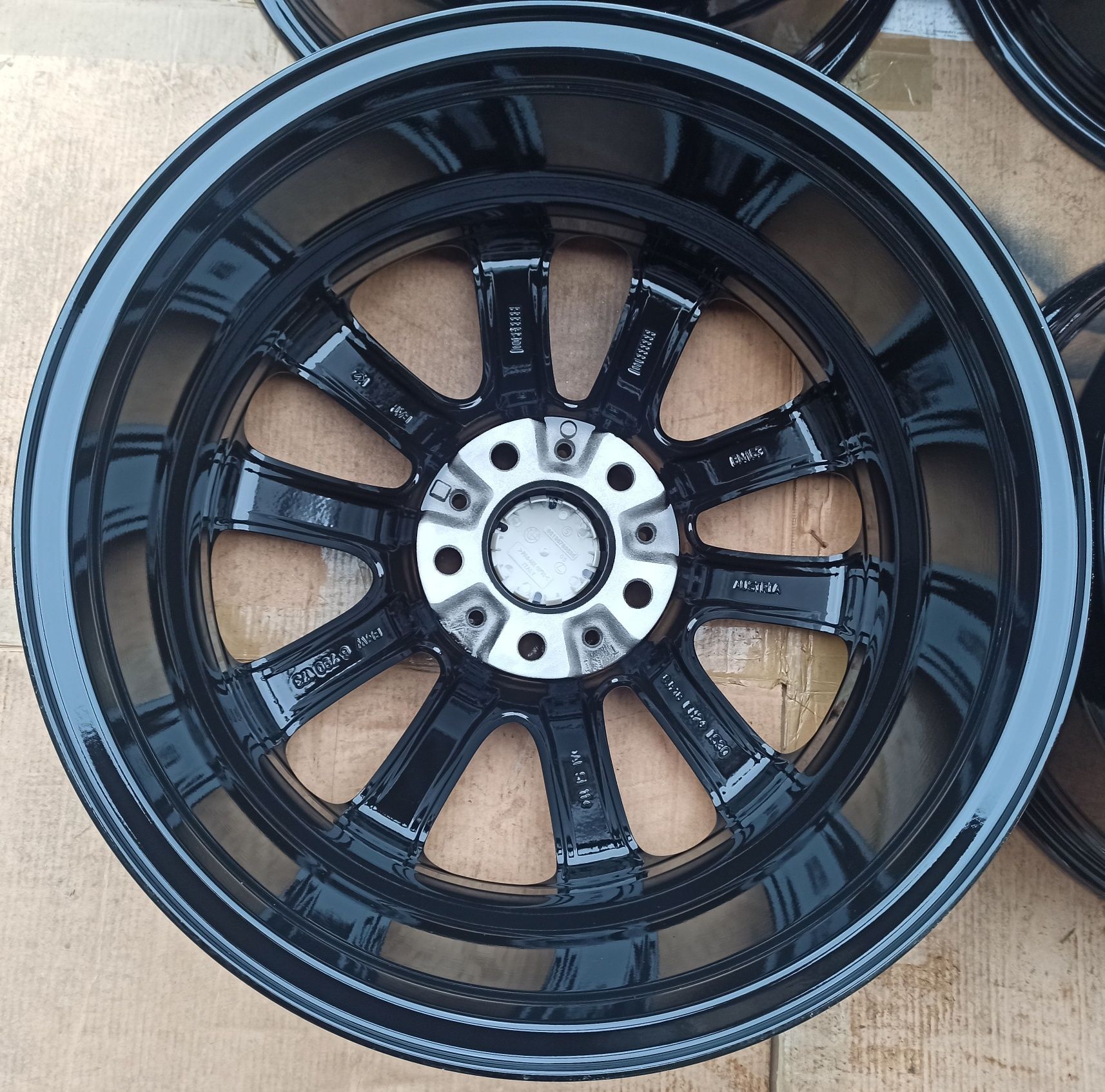 Felgi Oryginał Bmw F10 F11 F20 F30 E60 E61 E90 E46 8Jx18 ET30 5x120