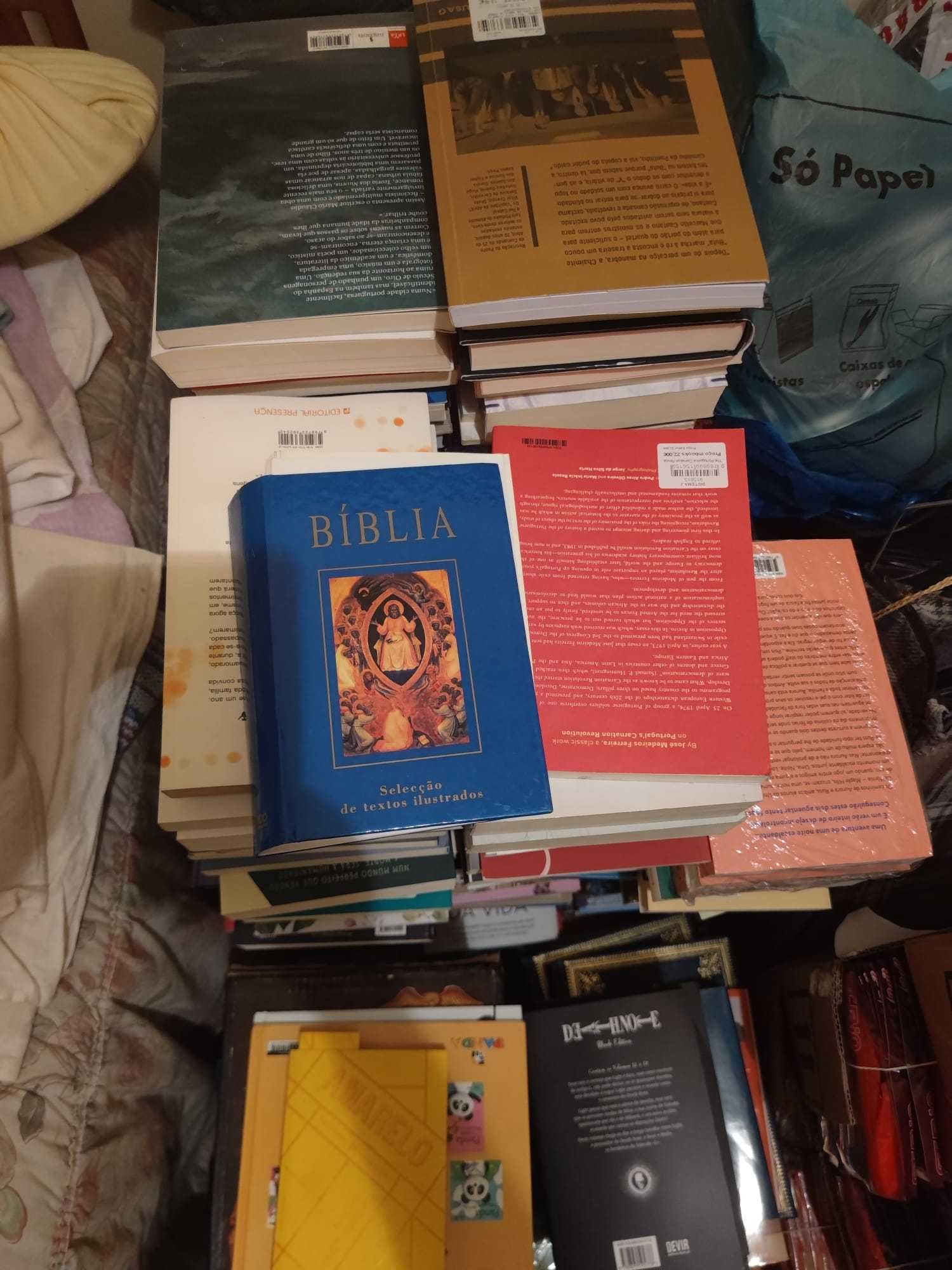 Lote de 200 Livros maioritariamente novos a 50% preço