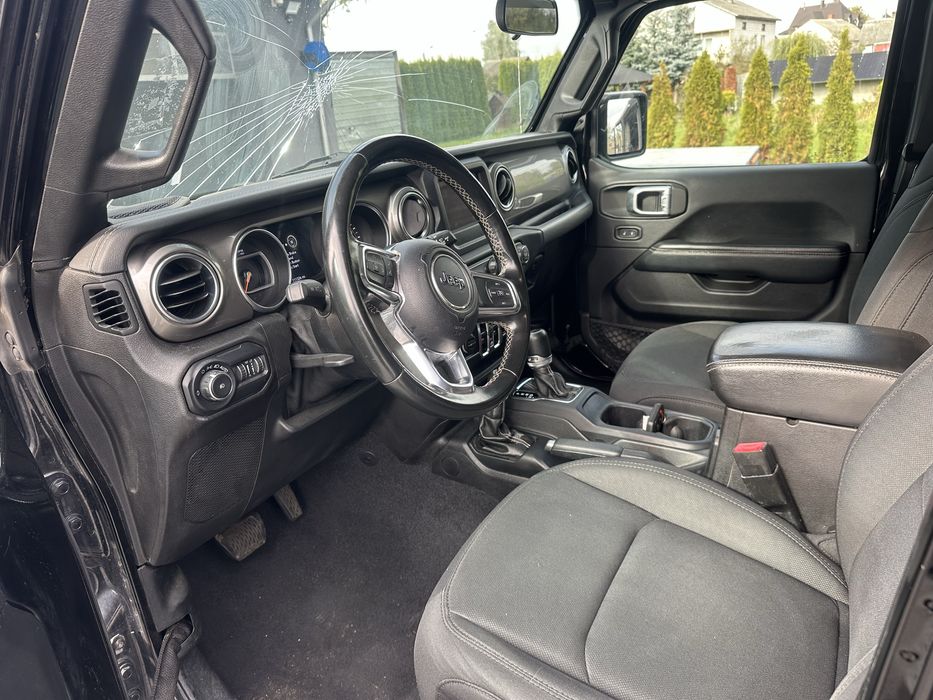 Jeep Wrangler sahara 2.0t na miejscu