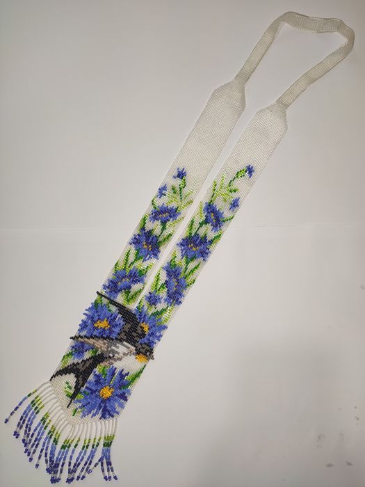 Вироби з бісеру:брошки,гердани