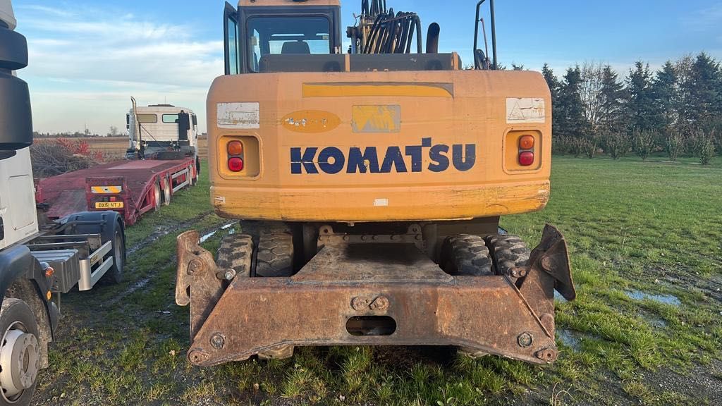 Ескаватор Komatsu pw160