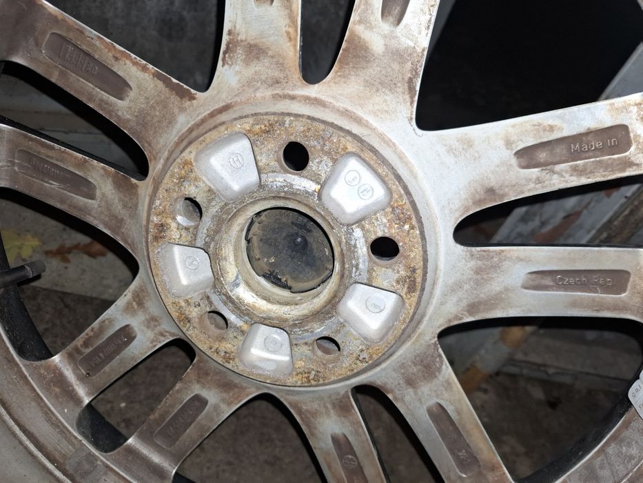 Диски р 17 стояли на турані  по Україні не їздили