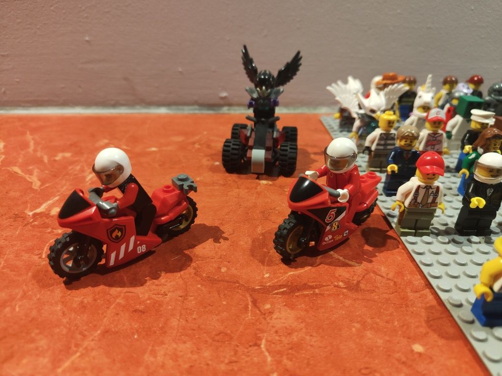 Figurki LEGO city chima itp 116 sztuk