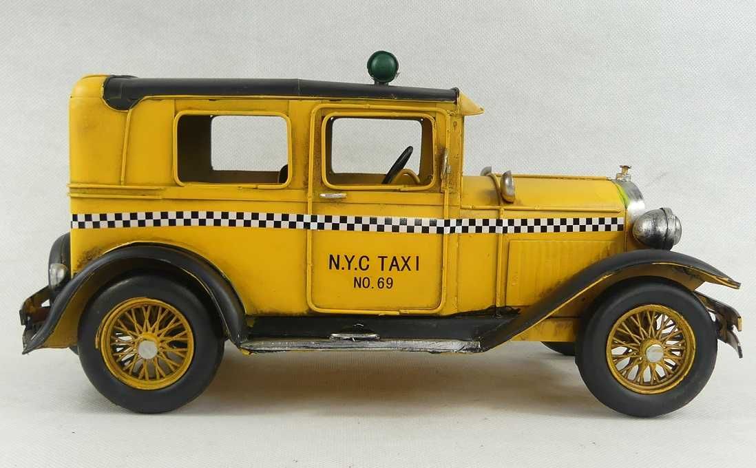 Metalowy model pojazd AUTO N.Y.C. TAXI 33 cm retro