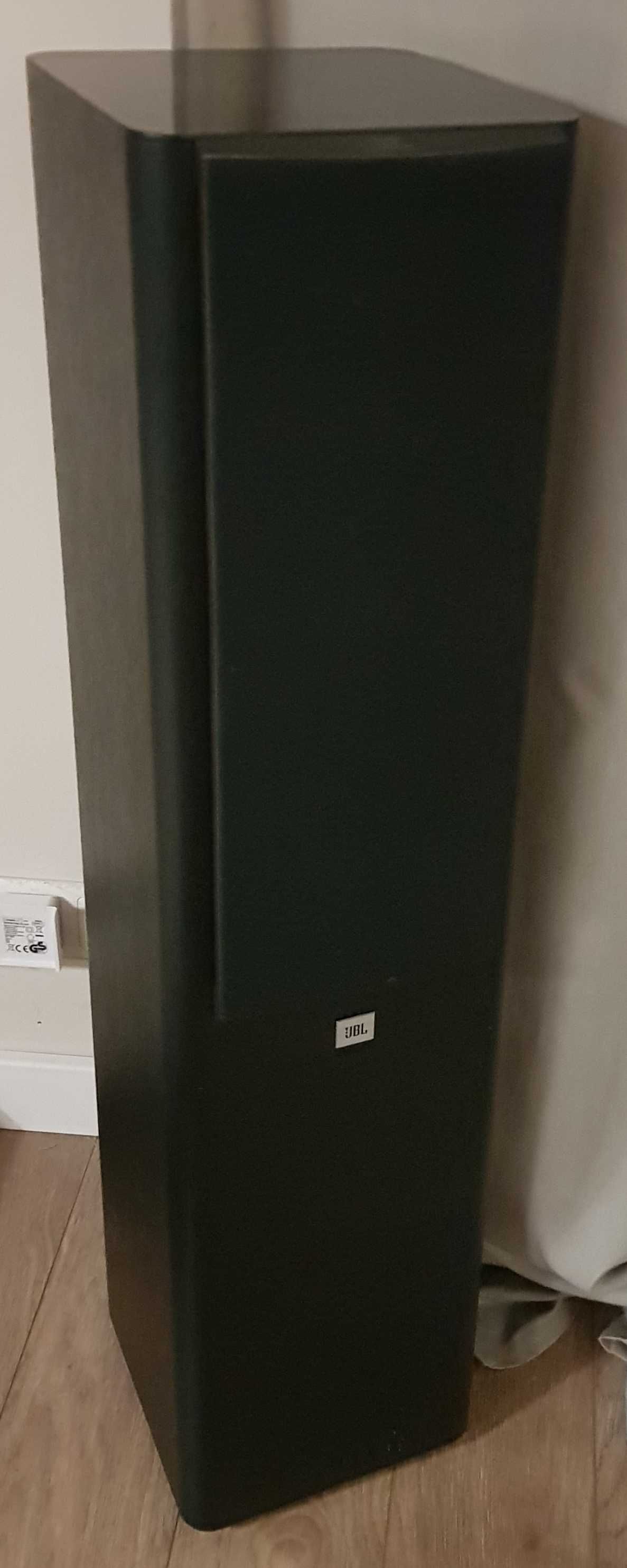 Zestaw Kolumny głośnikowe T+A Criterion Tal 130 Hifi i JBL Studio 270.