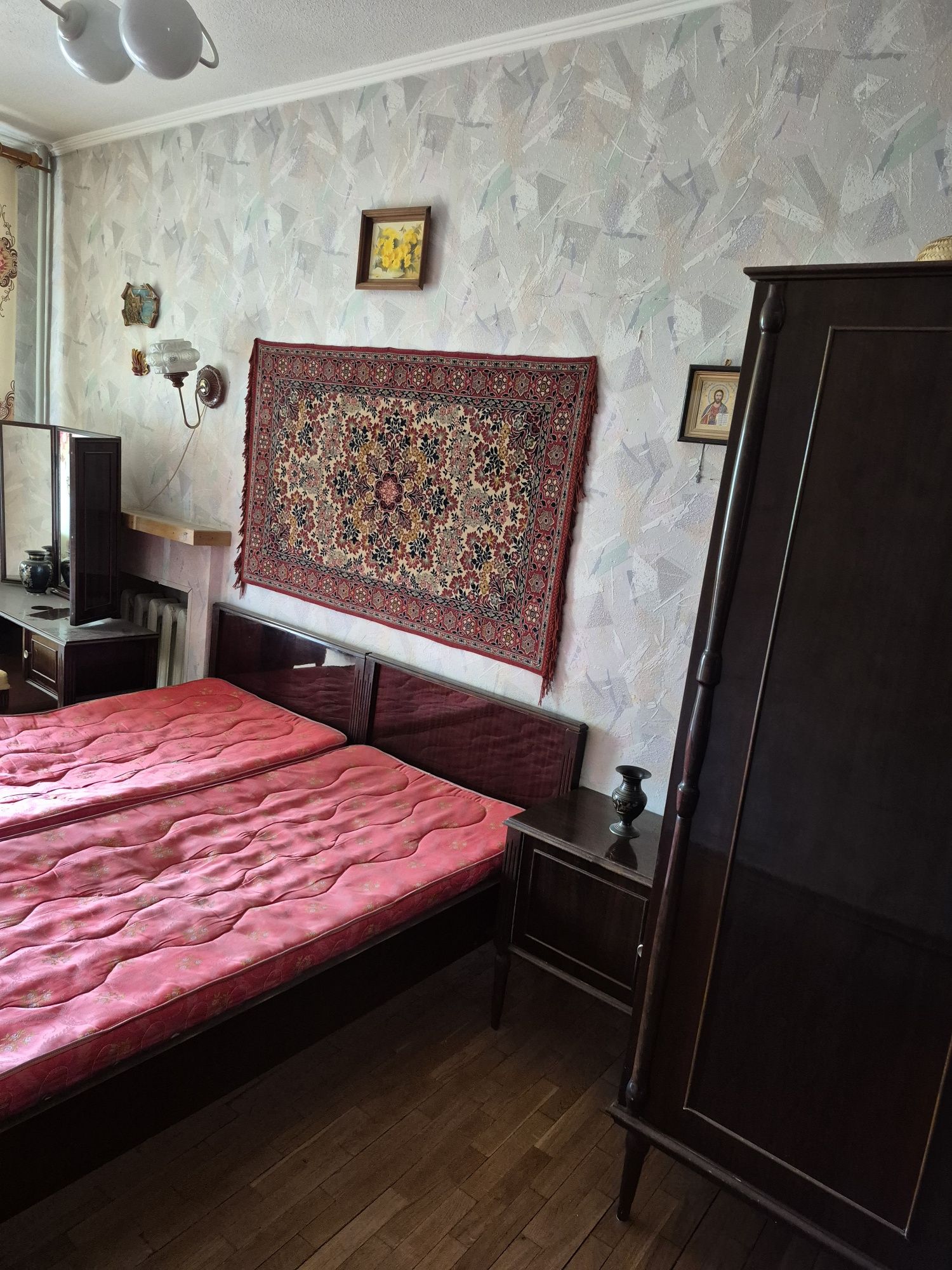 Сдам 2 к.кв. р-н Караван реальная