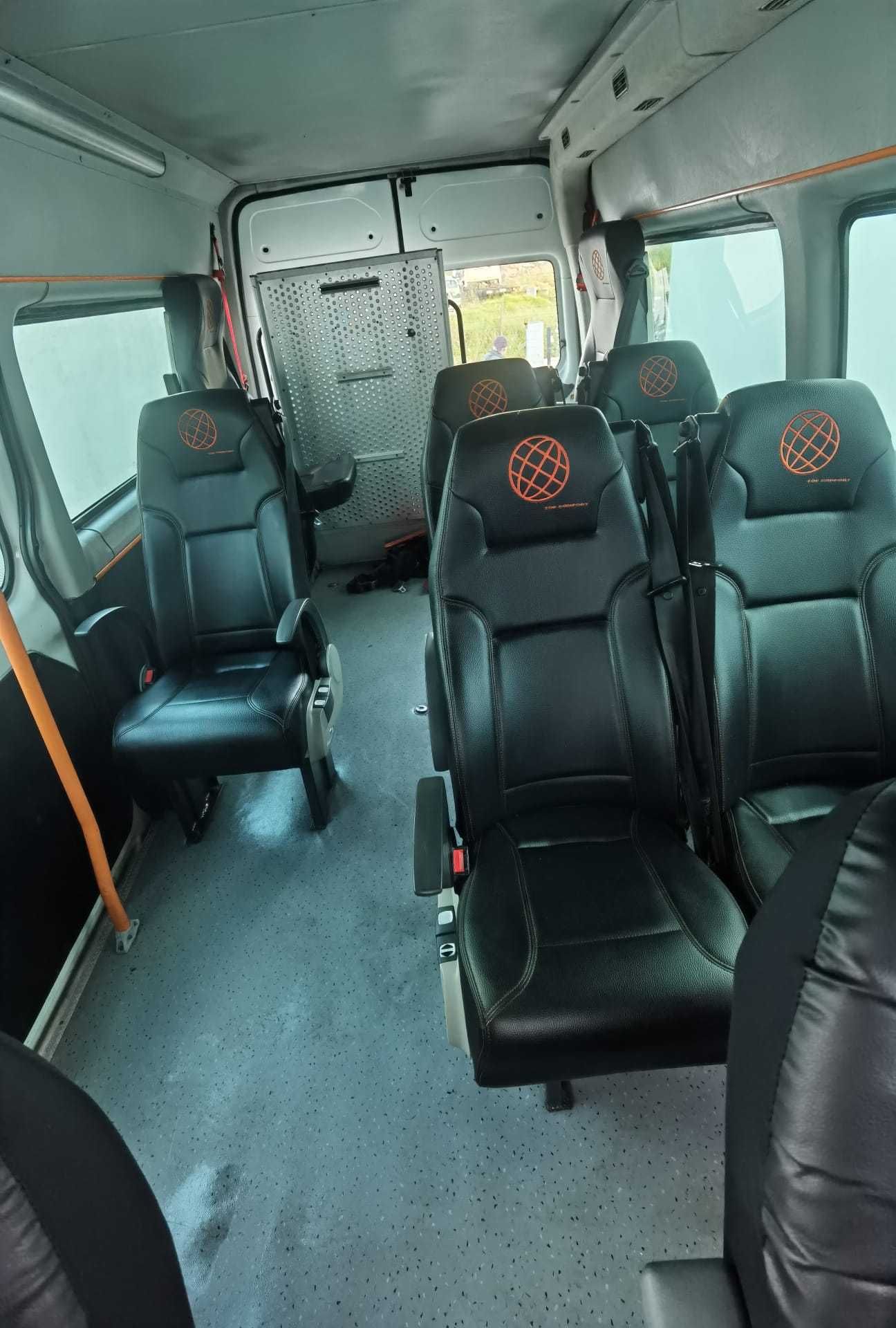Ford Transit 9 lugares rampa deficientes