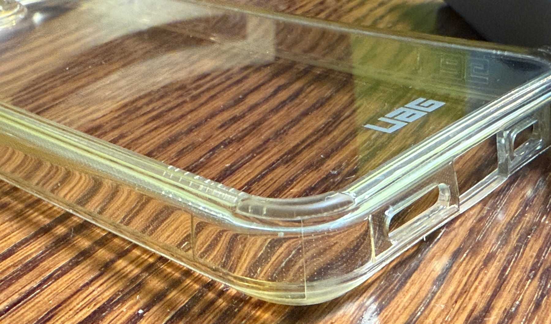 Etui używana rok znanej marki  - UAG PLYO - dla Iphone 13 pro max