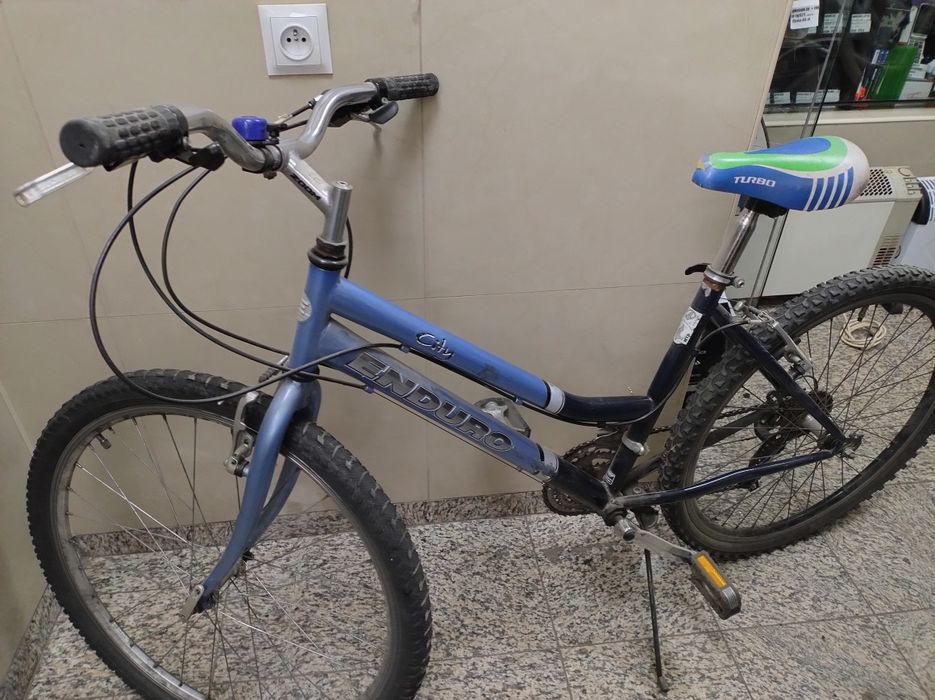 (822/24n) rower Enduro 26"