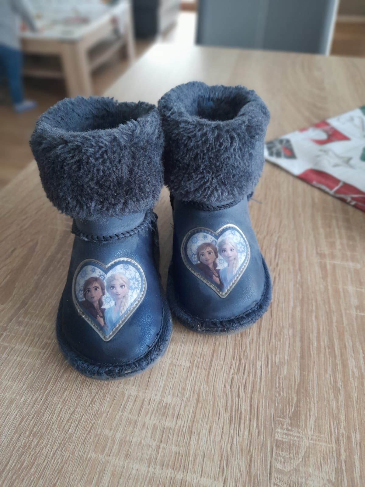 Buty kozaki kozaczki zimowe elsa i anna 24