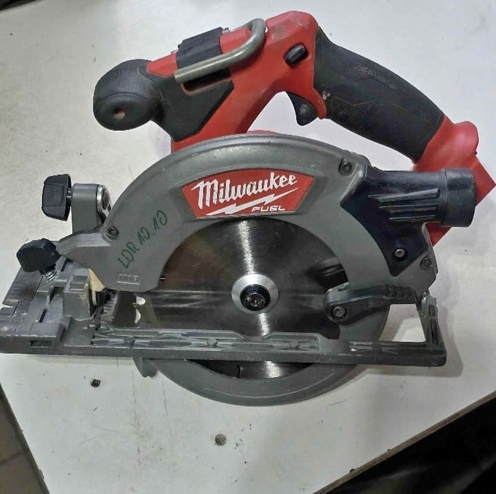 Пила Дискова акумуляторна Milwaukee M18