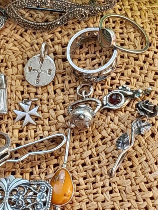 Bizuteria damska bransoletki z kamieni naturalnych srebro