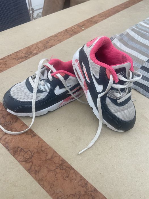 Tenis varias marcas e numeros