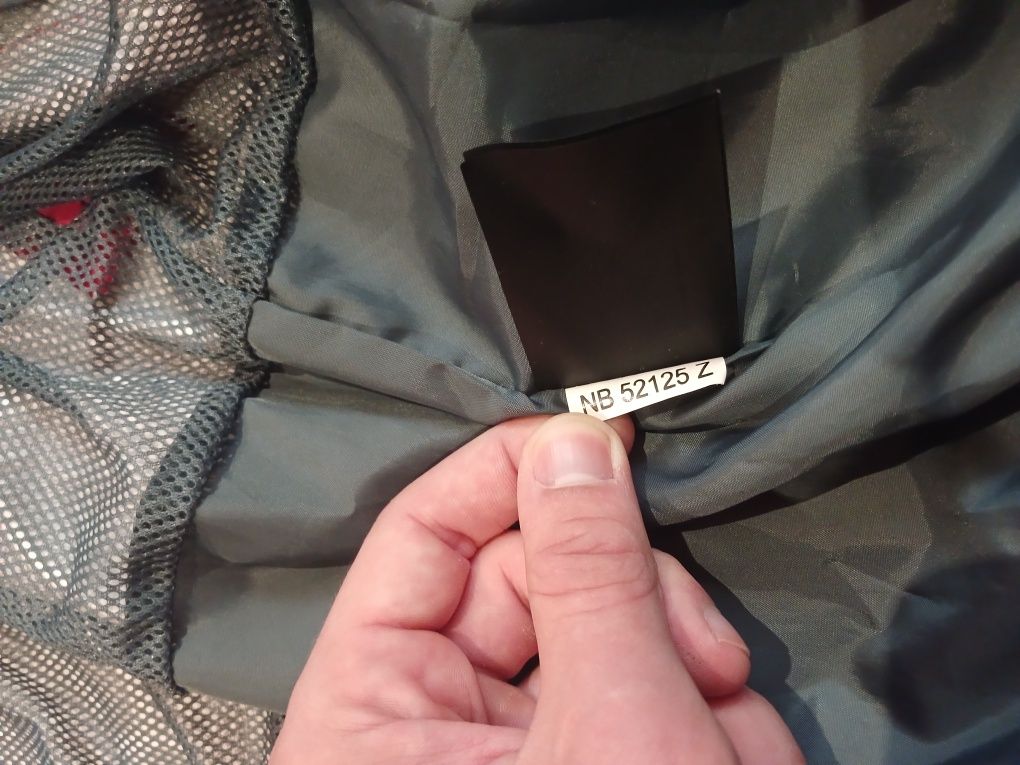 Вітровка helly hansen на мембрані