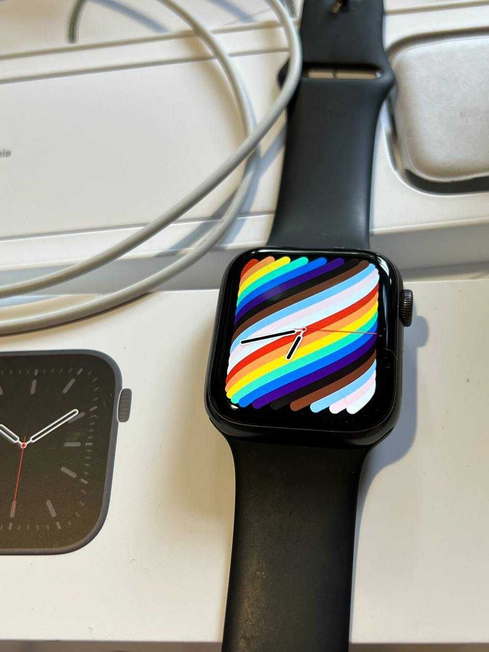 Оригінал Apple Watch 4 44mm