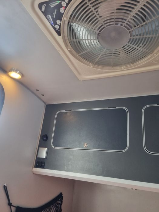 Mini caravana teardrop impecável