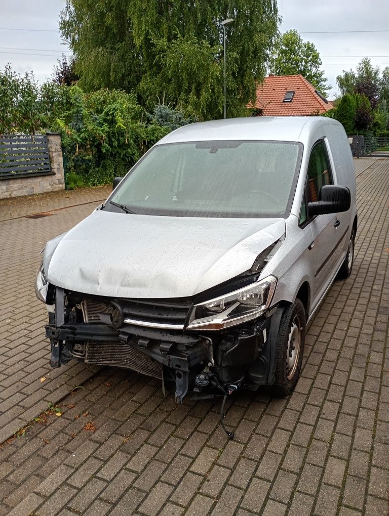 VW Caddy 2020, 2.0tdi 75km Stan dobry,