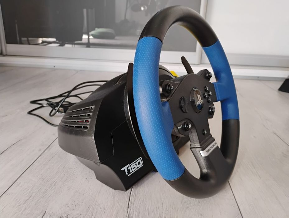 Sprzedam kierownicę Thrustmaster T150 kompatybilną z PlayStation 4.